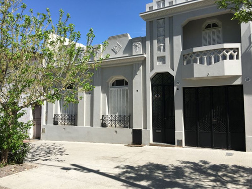 Casa En Venta En Mataderos Residencial