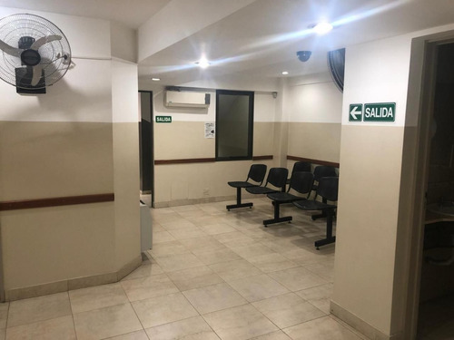 Imagen 21 de 30 de Centro Médico En Venta De Excelente Ubicación En Banfield Este