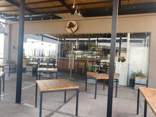 Rental De Locales Comerciales Plaza Paseo Zakia Queretaro