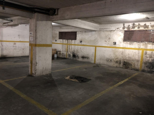 Imagen 1 de 1 de Cochera En Zona Centro