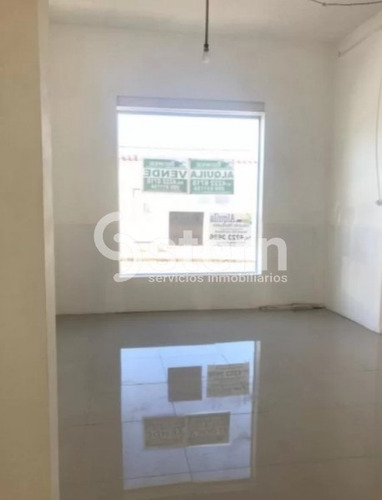 Alquiler De Local Comercial , Centro, Maldonado- Ref: 890