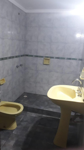 Phs En Venta - 5 Dormitorios 3 Baños - Felix Camet