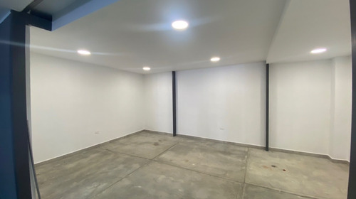 Imagen 12 de 28 de Galpón En Venta Nuevo Av. Sucre Los Dos Caminos -fernando Bethke