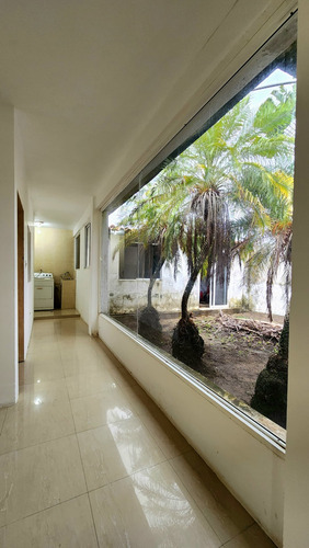 Se Vende Townhouse En Chalets De La Laguna, Tipuro