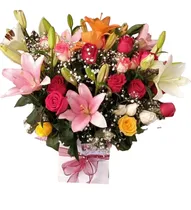 Comprar Box De Rosas,lilium Y Flores De Estación Flores A Domicilio.