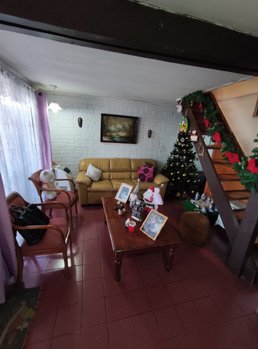 Casa Esquina Con Local Comercial Funcionando