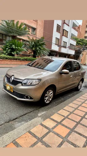 Renault Logan 1.6 Privilege / Intens