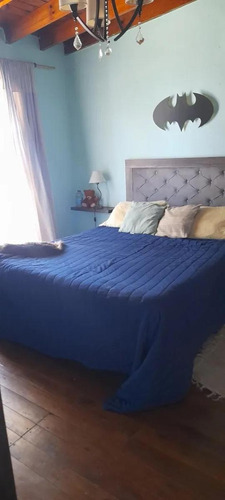 Casa En Venta - 4 Dormitorios 2 Baños - Rafael Calzada