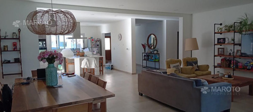 Imagen 9 de 30 de Casa En Venta En Canton Islas- Vende Maroto Propiedades