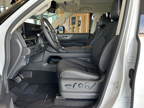 Infiniti QX80 Sensory 7 pasajeros