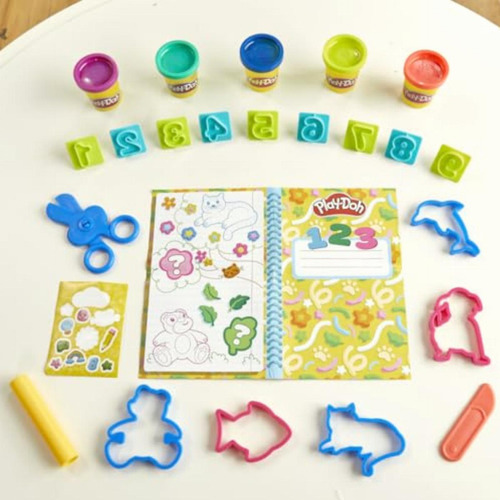 Play Doh Set Creat Y Aprende, Incluye Mantel, Adhesivos, 5