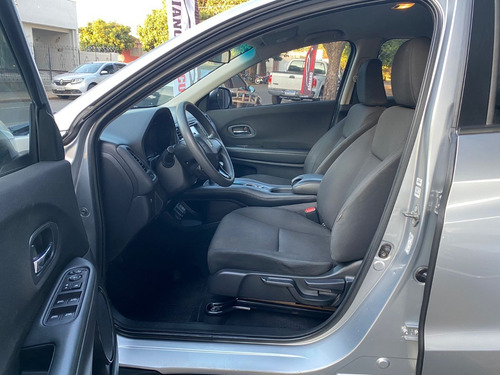 Imagem 6 de 10 de Honda Hr-v Lx 1.8 Flex Automática 2015/2016