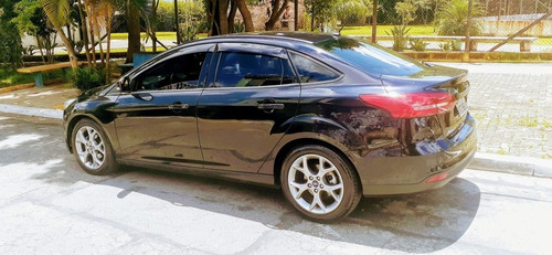 Focus Ford 2.0 Compreto Preto
