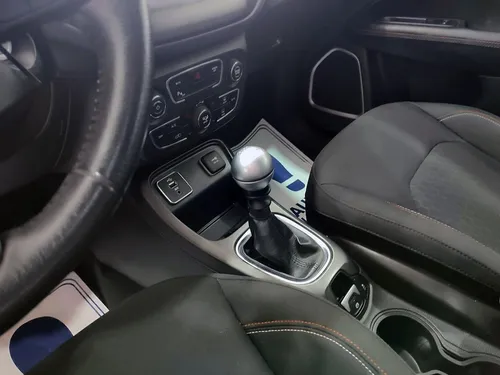 Jeep Compass SPORT 2.4 MECANICA 4X2 GASOLINA