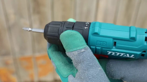 Imagen 5 de 9 de Taladro Atornillador Inalambrico Total Bateria 12v Litio
