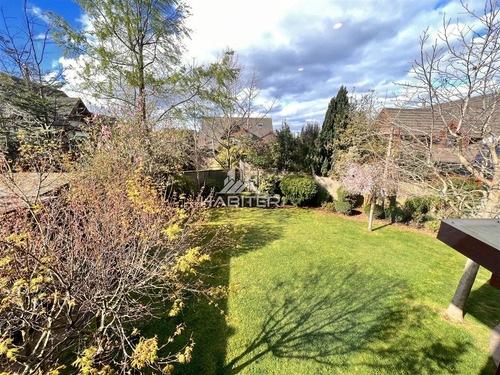 Vende Gran Casa En Puerta De Alcalá 6 Dormitorios - 4 Baños