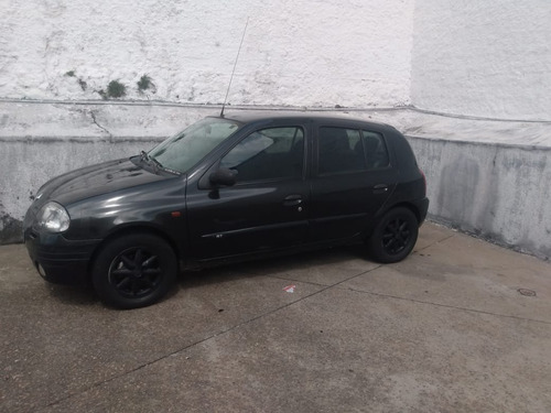 Clio 2001