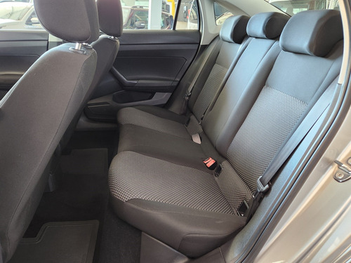 Volkswagen Virtus 1.6 MSI TOTAL FLEX AUTOMÁTICO