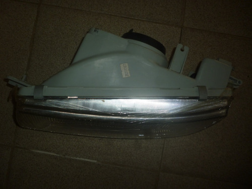 Imagen 4 de 7 de Faro Y Cocuyo Izquierdo De Mitsubishi Lancer 98.