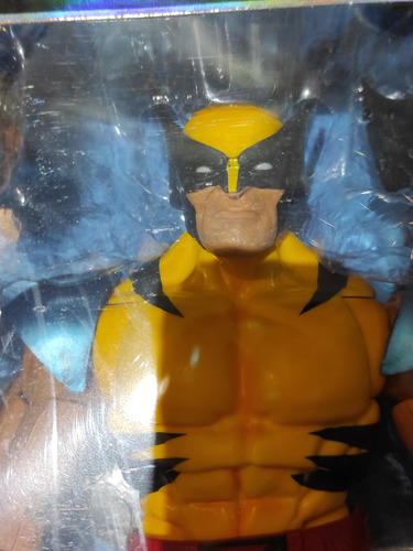 Figura De Acción Wolverine Legends Series F3824. (Usado)