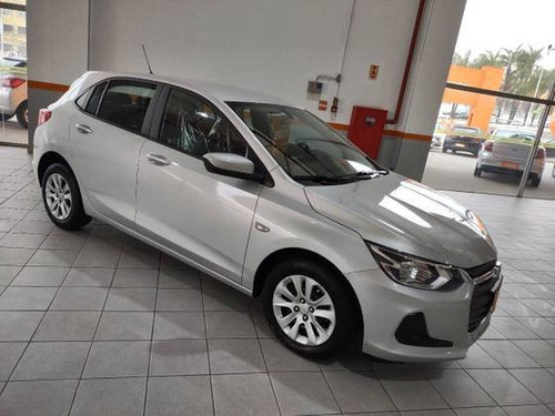 Imagem 5 de 9 de Chevrolet Onix 1.0 Flex Lt Manual