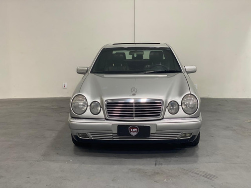 Imagem 3 de 14 de Mercedes Benz E-240 Elegance Gasolina Automático