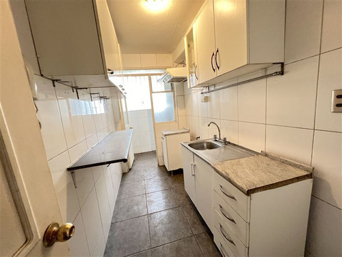 Departamento En Venta De 2 Dorm. En Las Condes