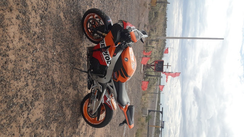 Imagen 3 de 16 de Honda Cbr 1000rr