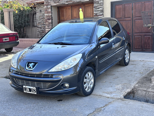 Peugeot 207 1.4 Sedan Allure 75cv