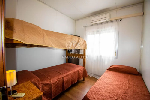 Casa En Alquiler Temporal, A 50 Metros Del Mar. Tres Dormitorio, Aire Acondicionado En Todos Los Ambientes. Ideal Para Veranear