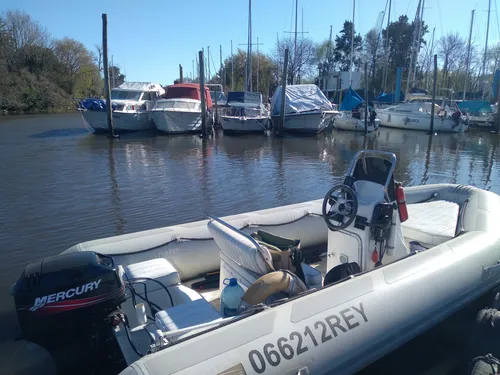 Semirrígido Viking 460 Con Motor Merqury 40hp 2t.2017