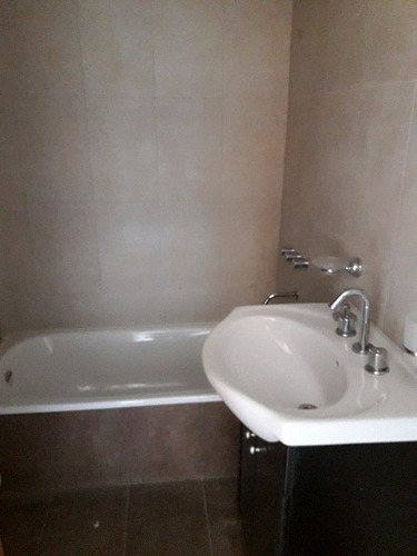 Imagen 7 de 14 de Departamento En Venta En Moron Sur