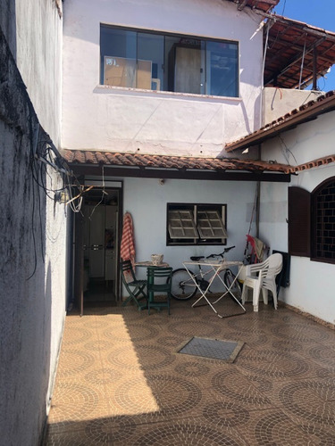 Imagem 4 de 18 de Casa Linear Em Terreno Inteiro, Com 520m², Em Área Nobre No Bairro Costazul, Em Rio Das Ostras. - 866 - 69409995