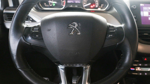 Peugeot 208 1.6 Feline - 102170 - C