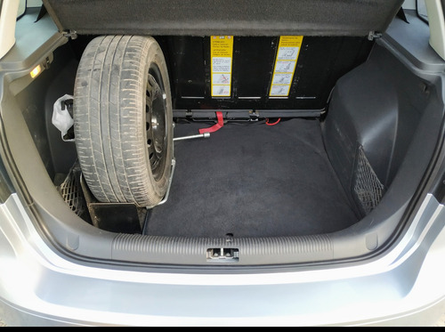 Volkswagen Suran 1.6 Trendline 11b 2014