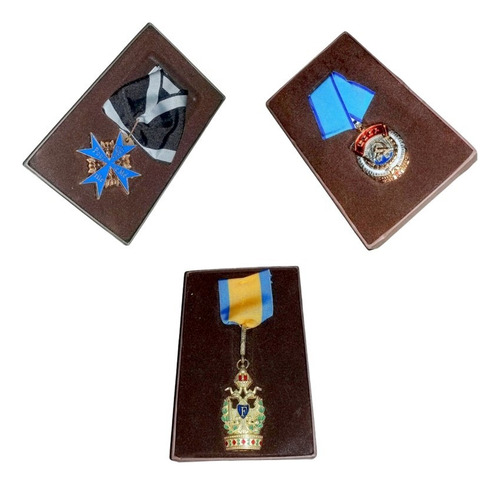 Silant #2 Pack X 3 Medallas Militares+revista Colección 2007