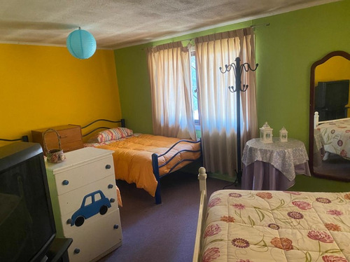 Amplia Casa Amoblada En Algarrobo: 6 Hab, 2 Baños