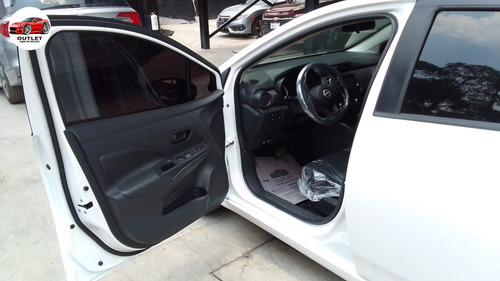 Nissan Versa 1.6 Sense At