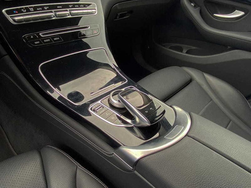 Imagem 12 de 15 de Mercedes-benz Glc 250 Highway 4matic 2.0 Tb Aut. 2019