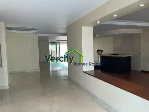 Colinas Del Bosque, Inigualable Casa En Fraccionamiento En Venta