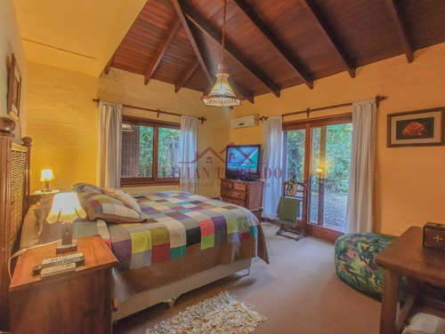 Espectacular Casa En Venta En Jardines De Córdoba, Ideal Para Vivir Todo El Año!- Ref: 2147