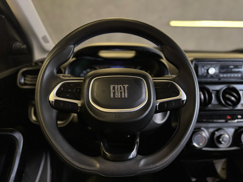 Fiat Cronos 1.0 Flex 4p