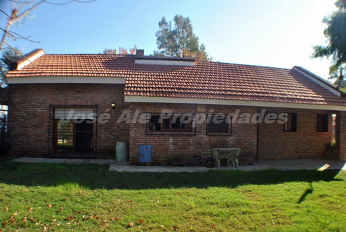 Imagen 7 de 11 de En Venta Casa De Cuatro Dormitorios Colonia Del Sacramento
