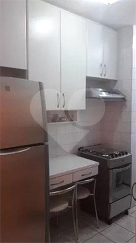Apartamento 02 Dormitórios, Sendo Dormitório Casal Com Cama E Armário Planejados. Cozinha, Banheiro - 326-im360215