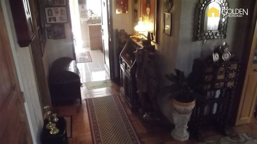 Casa En Venta De 4 Dormitorios En La Reina