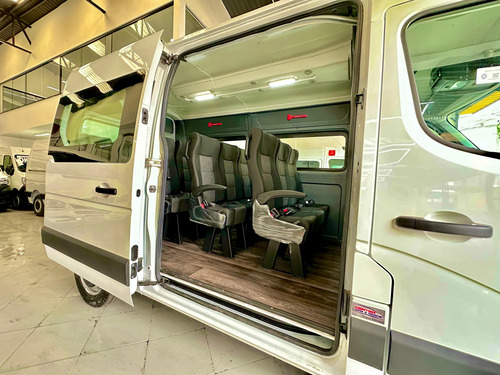 Renault Master 16 Lugares L2h2 2026