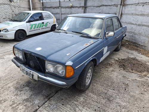 Mercedes Benz 300d