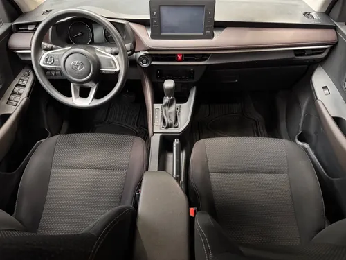Toyota Yaris 1.5 4P S At Cvt Hi