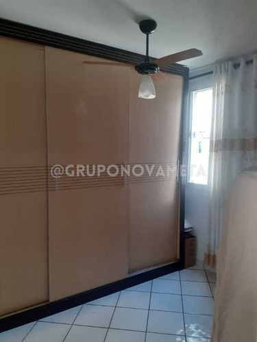 Imagem 2 de 6 de Vende-se Apto Em Itaquera 2 Quartos - 1 Vaga