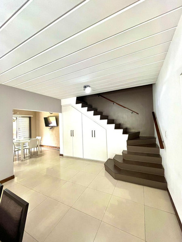 Imponente Casa De Categoria En Venta!!!